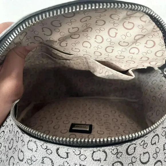 NWOT Guess Signature Logo Vegan Leather Mini Backpack - Picture 8 of 14